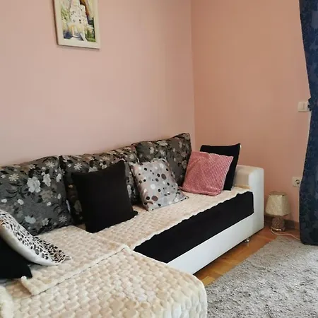 Ksenija * 兹拉蒂博尔