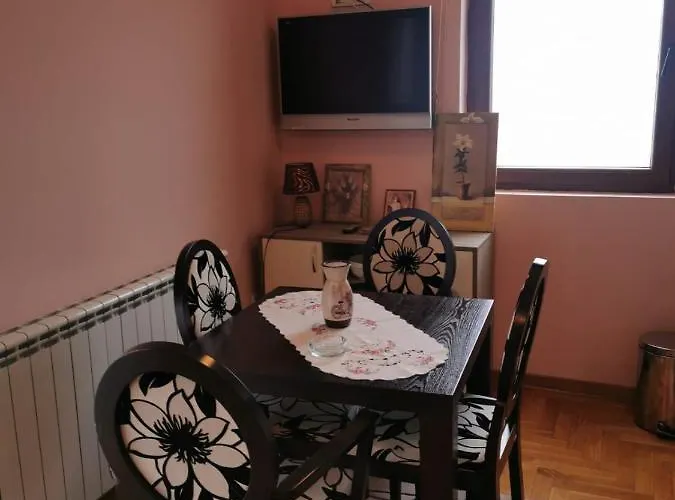 Διαμέρισμα Ksenija *